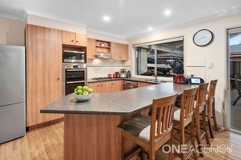 Property photo of 6 Champagne Way Hillside VIC 3037