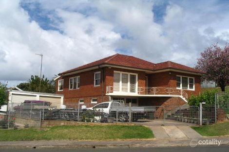 79 Lake Heights Rd, Lake Heights, NSW 2502