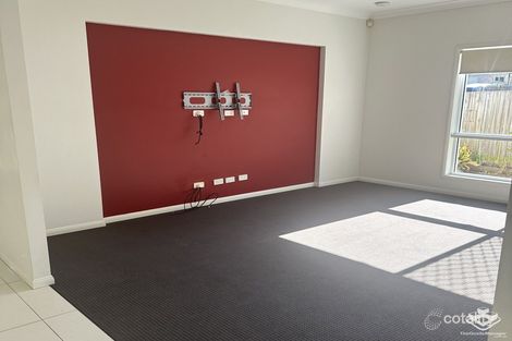 Property photo of 49 Degas Street Forest Lake QLD 4078