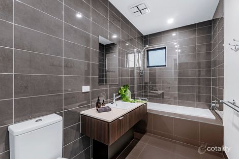 3/6 Benwerrin Dr, Wantirna, VIC 3152