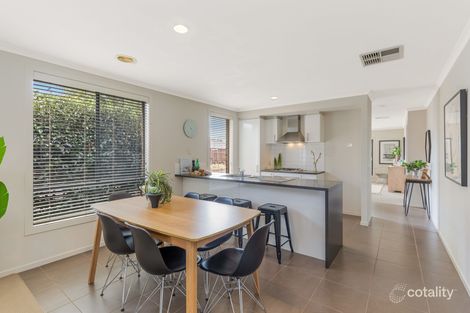 Property photo of 7/4-6 Greenview Circuit Epsom VIC 3551