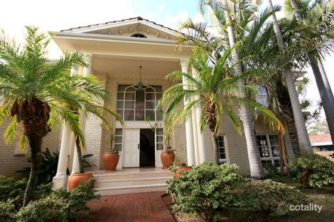 8 Dumbarton Cres, Menora, WA 6050