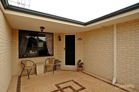 Property photo of 2 Jindare Loop Carramar WA 6031