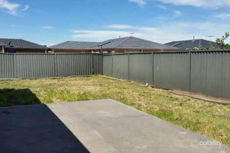 Property photo of 6 Amron Close Deer Park VIC 3023
