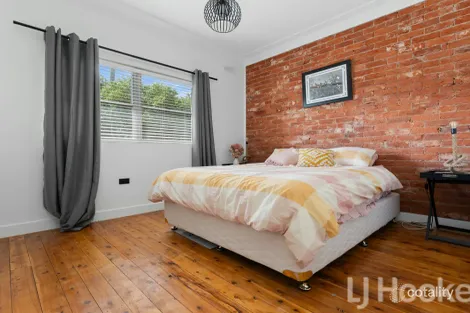 Property photo of 11 Edgell Street West Bathurst NSW 2795