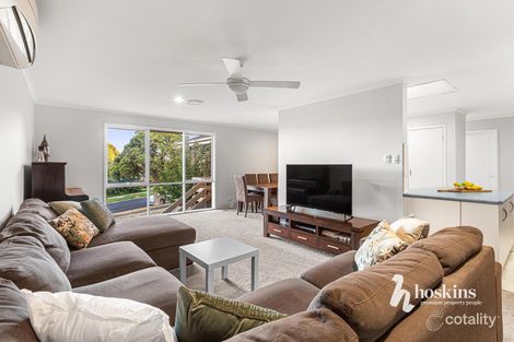 Property photo of 2 Dobell Place Mooroolbark VIC 3138