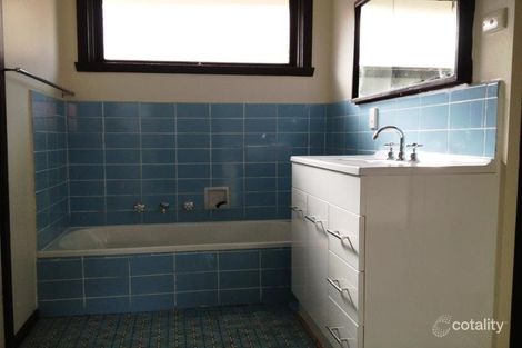 Property photo of 97 Heatherdale Road Ringwood VIC 3134