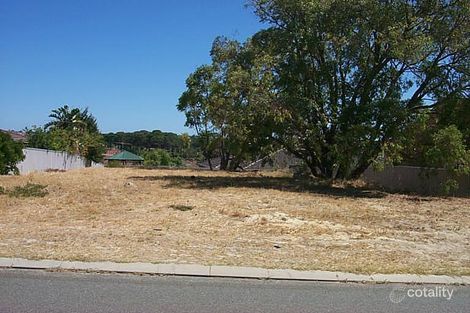 4 Storrs Pl, Winthrop, WA 6150