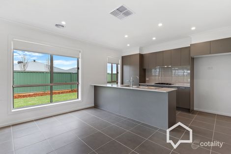 Property photo of 53 Tobin Crescent Epsom VIC 3551