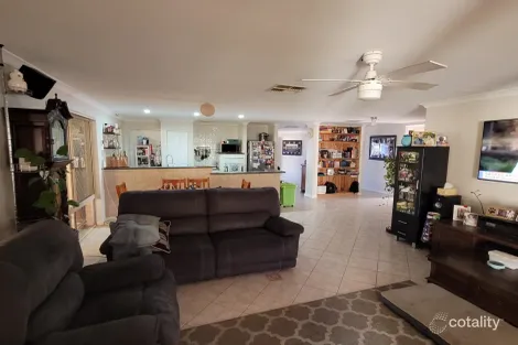 Property photo of 7 Flores Place Waikiki WA 6169