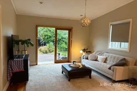 9 Monmouth St, Newport, VIC 3015