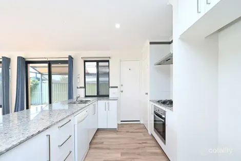 Property photo of 21 Blue Mountain Link Merriwa WA 6030