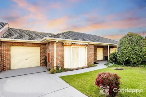 2/1 Princes Way, Drouin, VIC 3818