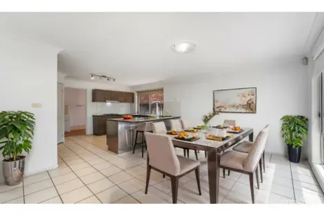 Property photo of 52 Latina Circuit Prestons NSW 2170