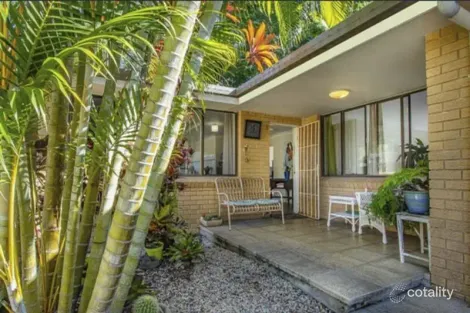 Property photo of 1/6 Boondoon Crescent Ocean Shores NSW 2483