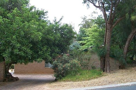 Property photo of 2 Alpine Road Kalamunda WA 6076