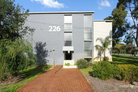 Property photo of 22/226 Whatley Crescent Maylands WA 6051