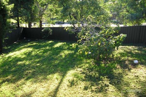 Property photo of 19 Lillyvicks Crescent Ambarvale NSW 2560