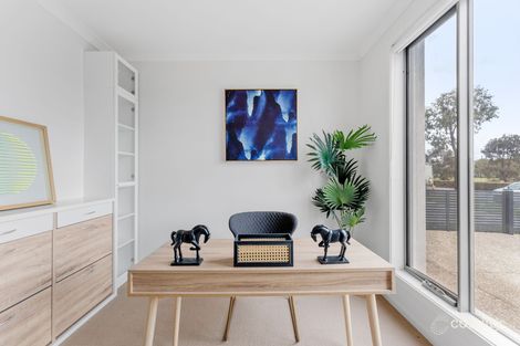 Property photo of 16 Cutler Avenue Keysborough VIC 3173
