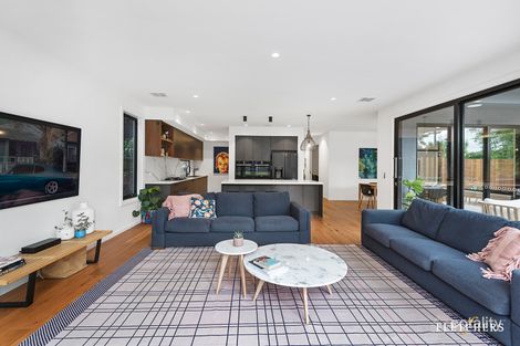 Property photo of 32 Aisbett Avenue Camberwell VIC 3124