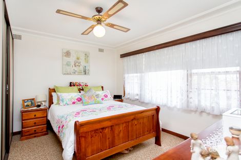 Property photo of 41 Sheridan Avenue Adamstown Heights NSW 2289