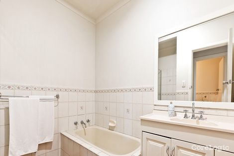 Property photo of 10 Carisbrook Crescent Lower Plenty VIC 3093