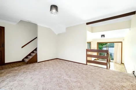 Property photo of 3/40 Carnavon Crescent Georges Hall NSW 2198