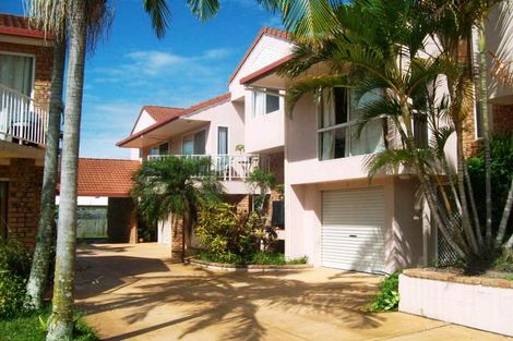 2/63-65 Duporth Ave, Maroochydore, QLD 4558