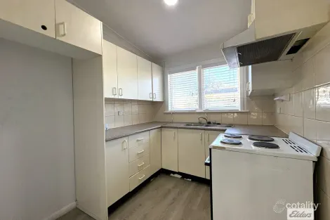 Property photo of 15 Manila Road Lethbridge Park NSW 2770