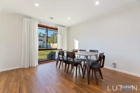 Property photo of 25 Dash Crescent Fadden ACT 2904