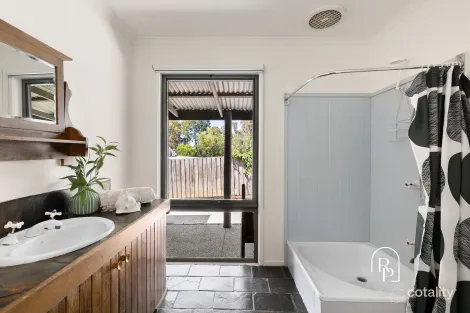 Property photo of 24 Seabreeze Street Balnarring VIC 3926