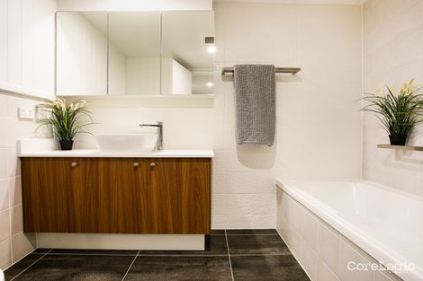 8/3-7 Eady Ave, Broadbeach Waters, QLD 4218