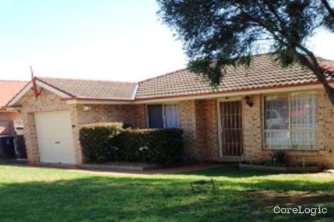 Property photo of 19 Parkholme Circuit Englorie Park NSW 2560