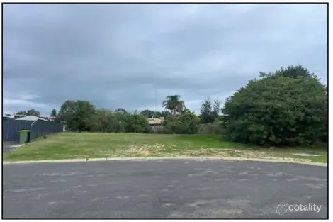 Property photo of 3 Michele Court South Bunbury WA 6230