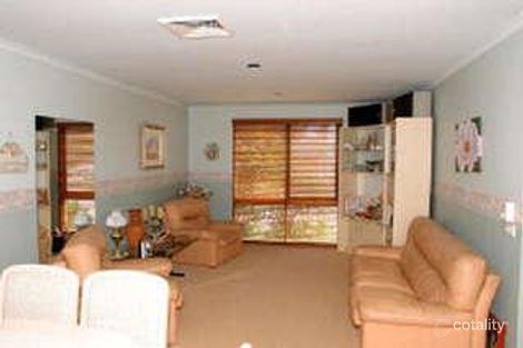 Property photo of 1 Banks Close Bateau Bay NSW 2261