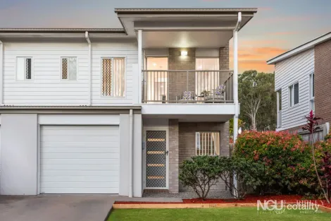 11/3 Broadleaf Pde, Redbank, QLD 4301