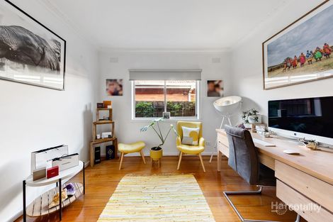 Property photo of 19 Runcorn Crescent Deer Park VIC 3023
