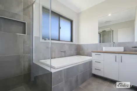 Property photo of 29 Torrens Road Leneva VIC 3691