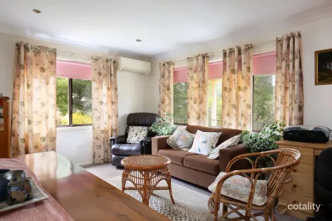 Property photo of 7 Kanimbla Valley Road Mount Victoria NSW 2786