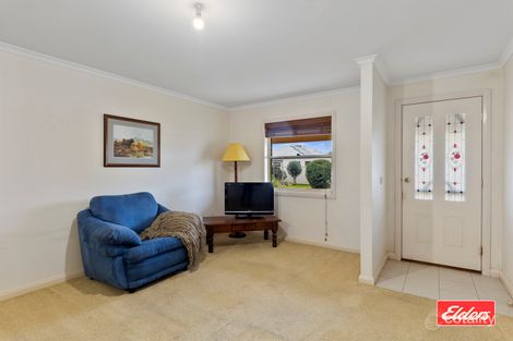 Property photo of 25 Steneker Crescent Yarrawonga VIC 3730