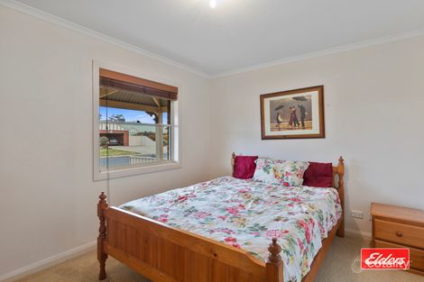 Property photo of 25 Steneker Crescent Yarrawonga VIC 3730