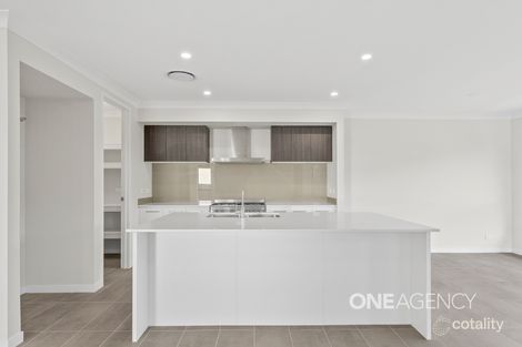 Property photo of 21 Cockatoo Crescent Calderwood NSW 2527