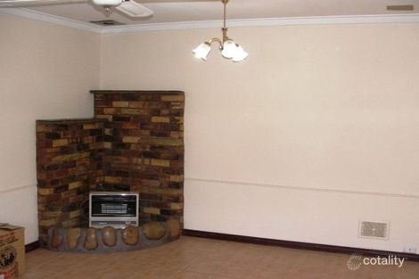 Property photo of 24 Nethercott Street Huntingdale WA 6110