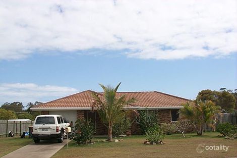 25 Saint Andrews Dr, Pialba, QLD 4655