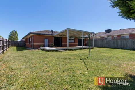 Property photo of 2/18 Linmac Drive Hampton Park VIC 3976