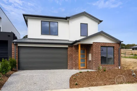 18 GRUNER AVE, DOREEN, VIC 3754