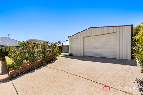 Property photo of 6 Murndal Place Bourkelands NSW 2650