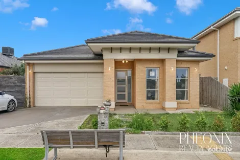 30 WESTMEADOWS LANE, TRUGANINA, VIC 3029