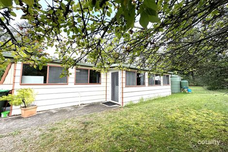 2 Lamartine Ave, Wentworth Falls, NSW 2782