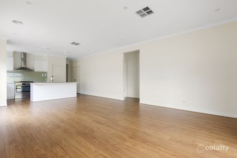Property photo of 76 Goldeneye Circuit Werribee VIC 3030